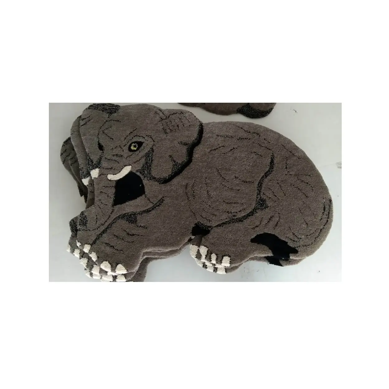 Buy High Quality Hand Tufted Rug with Elephant Shaped Non Slip Latest Designed Hand Tufted Area Rug For Sale