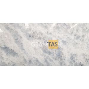 Plans de travail personnalisés pour cuisines et salles de bain en pierre naturelle de Carrara Calacata, coupés sur mesure pour hôtels et projets - Product Image 1