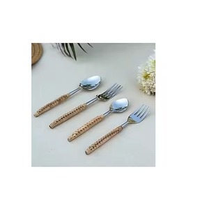 Couverts en métal avec poignée en rotin Couverts élégants en acier inoxydable Vaisselle pour table de cuisine - Product Image 1