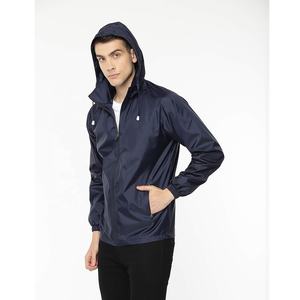 Veste coupe-vent à fermeture éclair unisexe en gros d'usine OEM 100% vêtements coupe-vent à capuche en polyester pour hommes et femmes - Product Image 3