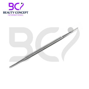 Set de Herramientas Profesionales y Duraderas de Acero Inoxidable para Podología: Cortaúñas, Sonda, Tijeras para Uñas Gruesas y Limas para el Cuidado de los Pies - Product Image 4