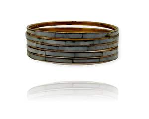 Ensemble de bracelets ronds en nacre au design moderne Bracelet pour femmes à la mode en forme de cœur Cadeau de bijoux tendance à la main - Product Image 5