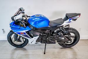 Suzuki GSX-R750 del 2025 usado disponible para la venta - Product Image 4