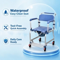 Chaise de toilette moderne personnalisable avec roulettes et accoudoirs rabattables, capacité de 125 kg, certifiée CE