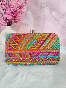 Sac à main exquis en coquillage Pochette vintage en nacre avec pochette brodée pour femmes et filles BY LUXURY CRAFTS - Product Image 4