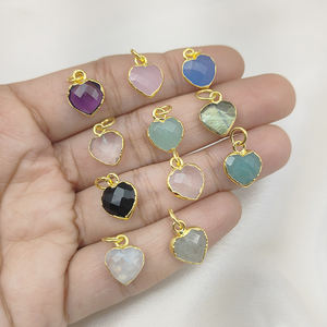 Pendentif en argent sterling 925 avec pierre de lune arc-en-ciel en forme de cœur facetté - Pierre précieuse en forme de cœur pour la fabrication de bijoux DIY - Product Image 4