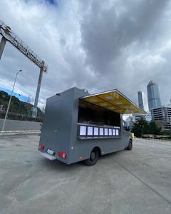Camión de Comida de 5.8m, Acero Inoxidable, Furgoneta de Catering Motorizada, Vehículo de Servicio al Aire Libre, Compartimentos Aislados, Espacio de Preparación, Suministro de Fábrica - Product Image 4