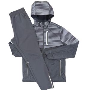 Nuevo Conjunto Deportivo Cortavientos 2026, Chaqueta Cortavientos Ligera con Capucha y Pantalones Cortos, Unisex, Personalizado, Fabricante de Nailon para Hombre y Mujer - Product Image 5