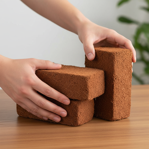 ใยมะพร้าวเกรดกึ่งพรีเมียม ค่า EC ต่ำ จากอินโดนีเซีย - Product Image 1