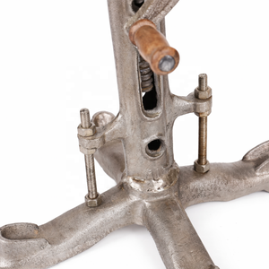 Tabouret de bar moderne en fonte, fait à la main, hauteur réglable, siège en cuir véritable, couleur personnalisée, garantie de 3 ans, utilisation commerciale, meubles - Product Image 3