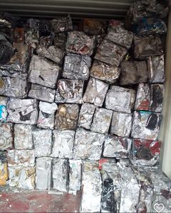 Extrusión de chatarra de aluminio fiable y de alta calidad para un reciclaje y reprocesamiento eficiente de metales en diversas industrias. - Product Image 1