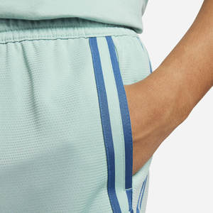 Short de gymnastique à séchage rapide pour hommes avec poches Short de sport en tissu polaire personnalisé et respirant pour la course à pied - Product Image 3