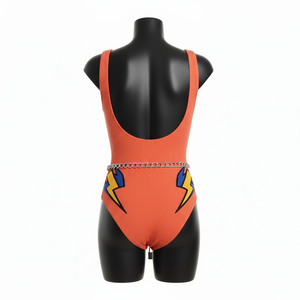 Maillot de bain femme 230 GSM en polyester et élasthanne, tissu côtelé, orange, une pièce, avec patch chenille et logo personnalisé. - Product Image 6