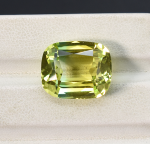 Piedra Preciosa de Turmalina Verde Amarilla de Laboratorio, Corte Cojín, 17X14 mm, Piedra Preciosa Suelta Impecable para Joyería - Product Image 5