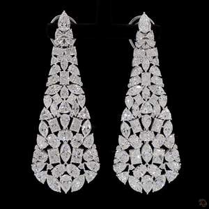 Pendientes de Diamantes Cultivados en Laboratorio de Lujo Ultra, 41.23 Ct, Multiforma, para Mujer, en Oro Blanco de 14K - Product Image 1