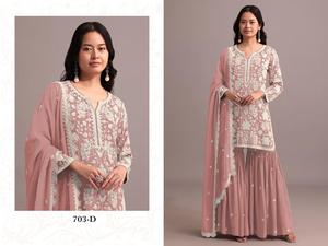 Fournisseur en gros indien Ensemble de costumes Salwar Kameez en tissu Georgette pour femmes pour les fêtes Meilleurs prix - Product Image 4