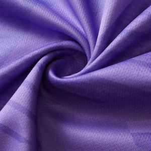 Ensemble d'uniformes de football moderne conçu pour les joueurs actifs, offrant un confort respirant, des coutures durables et un tissu lisse pour une utilisation en match. - Product Image 6