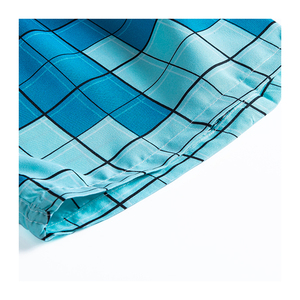 Pantalones cortos de baño negros para gimnasio y playa para hombre, pantalones cortos elásticos con estampado 3D de talla grande, patrón sólido - Product Image 5