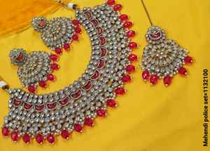 Nuevo diseño elegante chapado en oro tradicional Motipearl & Drop Kundan tachonado gargantilla collar pendiente Mangtika conjunto y conjunto de joyería Mujer - Product Image 4