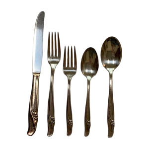 Ensemble de couverts royaux en acier inoxydable à poignée de designer de style occidental plaqué argent en vrac de la meilleure qualité pour le dîner au restaurant et à l'hôtel - Product Image 3