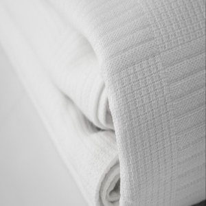 Zadetex 100% algodón piqué colcha duradera hipoalergénica fácil de limpiar transpirable blanco Grado A para uso doméstico - Product Image 1