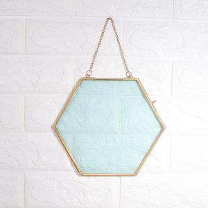 Cadre photo en verre doré à la vente chaude Affichage géométrique en métal en forme de coeur pour les portraits avec des fleurs pressées - Product Image 5