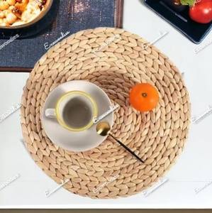 Napperon rond absorbant l'eau fait à la main en jacinthe d'eau artisanat naturel napperons de table à manger en paille personnalisés sous-verre - Product Image 2