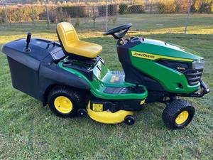 Cortadora de Césped John Deere X167R Usada en Venta - Product Image 3