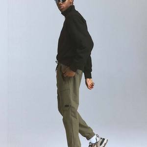 Pantalones Deportivos de Pana para Hombre, Personalizados al por Mayor, Estilo Casual, Ligeros, Ecológicos, Transpirables, con Bordado e Impresión - Product Image 2