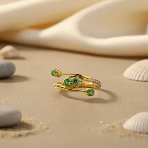Bague romantique en or plaqué émeraude pour femmes, sertie de pierres précieuses, cadeau tendance, principalement en alliage de cuivre pour enfants - Product Image 1