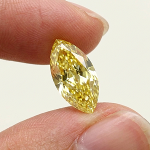 เพชรเหลืองเข้มแฟนซี 1 กะรัต ที่เพาะเลี้ยงในห้องปฏิบัติการ หายาก |   แหวนหมั้นทรงมาร์ควิส ได้รับการรับรองจาก IGI ระดับ VVS/DEF เพื่อความโดดเด่น - Product Image 1