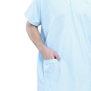 Bata de Hospital Reutilizable y Duradera, Uniforme Unisex para Pacientes con Cierre Completo en la Espalda, en Mezcla de Algodón para Hospitales - Product Image 3