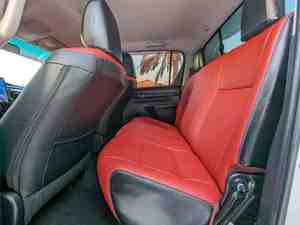 TOYOTA HILUX V4 Diesel Pickup d'occasion authentique - Product Image 2