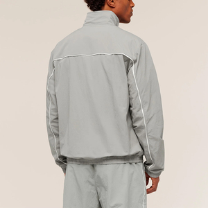 Haut d'entraînement à fermeture éclair pour hommes, veste de sport légère et respirante avec panneaux d'épaule contrastés pour la salle de sport, la course à pied et les vêtements d'équipe - Product Image 6