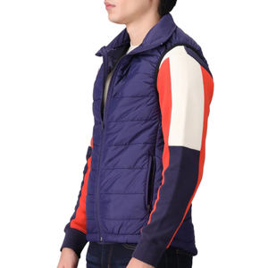 Gilet matelassé sans manches léger pour hommes avec matériau résistant à l'eau et options de logo personnalisé Vestes pour hommes - Product Image 5
