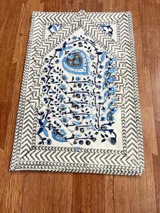 Các họa tiết hoa màu xanh và xám trên nền trắng với đường viền Chevron mang đến cho nó sự rung cảm siêu lạnh 100% vải cotton màu xám - Product Image 2