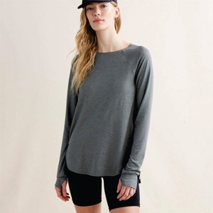 92% Polyester recyclé 8% Spandex Slim Fit séchage rapide Anti baume vert mélange femmes renouveler respirant haut à manches longues - Product Image 1