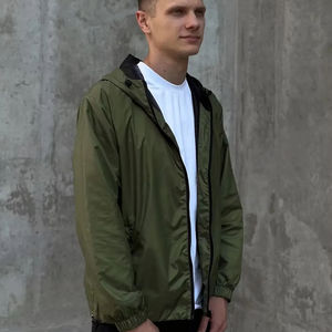 Personalizar estilo y diseño Streetwear poliéster Softshell impermeable deportes al aire libre correr rompevientos chaqueta de lluvia para hombres - Product Image 1