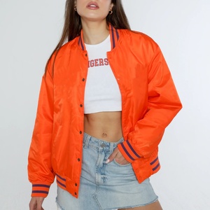 แจ็กเก็ตผ้าซาตินปักลายสำหรับผู้หญิงเสื้อแจ็กเก็ตผ้าซาตินออกแบบได้ตามต้องการ - Product Image 5