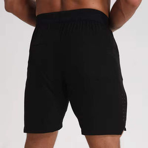 กางเกงขาสั้นออกกำลังกายผู้ชายเอวยางยืด 100% โพลีเอสเตอร์ สีพื้น สไตล์ลำลอง แห้งเร็ว เหมาะสำหรับฟิตเนสและวิ่ง - Product Image 5
