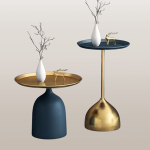 Table basse de luxe en métal doré d'excellente qualité avec étagère de rangement pour le hall du salon ou les commerces de détail disponibles à la vente - Product Image 2