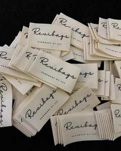 Etiquetas tejidas de poliéster de alta densidad personalizadas al por mayor para prendas de vestir zapatos bolsos tipo pliegue final para logotipo propio - Product Image 5