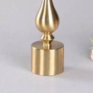 เตาเผาเครื่องหอมบาคูร์โลหะสมัยใหม่ พร้อมโดมทองเหลืองและท็อปหินอ่อน ดีไซน์แบบอาหรับ สำหรับใช้ในบ้านตะวันออกกลางและอ่าวอาหรับ และใช้ในเดือนรอมฎอน - Product Image 4