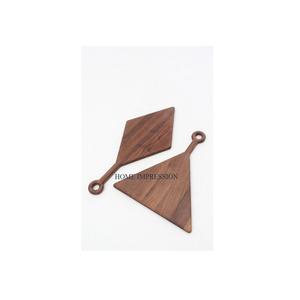 Planche à découper en bois massif marron foncé Planches à découper décoratives pour légumes et fruits pour la maison et la cuisine - Product Image 1