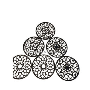 Posavasos de piedra de corte láser con acabado negro de forma redonda de Metal de acero inoxidable creativo nórdico ecológico - Product Image 1