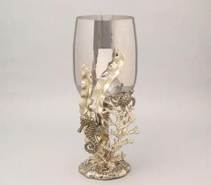 L'incroyable bougeoir doré moderne avec verre ajoute une touche accueillante, chaleureuse, confortable et élégante aux espaces de vie - Product Image 5