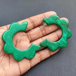 Boucles d'oreilles d'été faites à la main en résine artisanale Nouvelle arrivée Papillon Perles Boucles d'oreilles en résine pour femmes Cadeau pour petite amie - Product Image 5