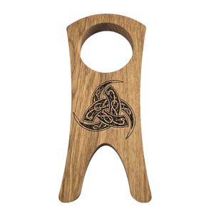 เขาควายแกะสลักด้วยมือสำหรับดื่มสไตล์ไวกิ้ง ขัดเงา พร้อมฐานไม้  รับสลักโลโก้ตามสั่ง เป็นมิตรกับสิ่งแวดล้อม ดีไซน์สวยงาม รูปทรงสัตว์ - Product Image 3