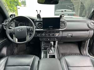 Toyota Tacoma TRD Off-Road Double Cab 4x4 usada del 2020 - Product Image 5