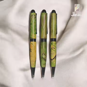 Bolígrafos de madera de 0,7mm de ancho personalizados al por mayor en tinta azul, negra y roja de Vietnam para uso promocional - Product Image 5